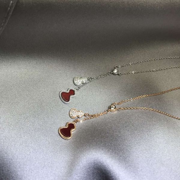 Mcqeen designer Qeelins bijoux de luxe gland double gourde collier v plaqué or 18 carats pendentif en or rose agate rouge blanc fritillaire chaîne de clavicule femme