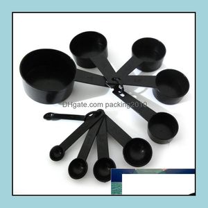 Outils de mesure Cuisine Cuisine Salle à manger Bar Maison Jardin Tasses en plastique noir 10Pcs / Lot Ensemble de cuillères pour la cuisson du café Thé Prix usine Expert