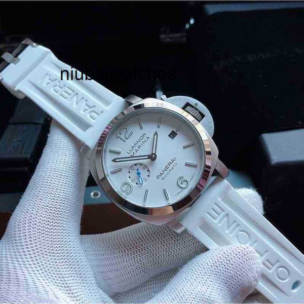 Mouvement mécanique Luxury Watch Swiss Automatic Sapphire Mirror 44 mm 13 mm Brand de bande en cuir designers du poignet xcwh