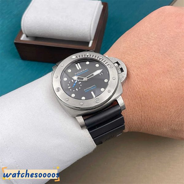 Montres mécaniques Marché de luxe Stealth Metal Watch pour le nouveau Pam01305 étanche de montre de bracelet imperméable marque de la mode de mode en acier inoxydable