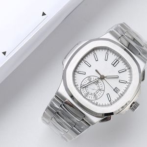 Montres mécaniques Mouvement à remontage automatique Montre pour homme résistante à l'eau avec date Couronne vissée en or rose Revêtement luminescent Fond du boîtier en cristal Spphire en acier