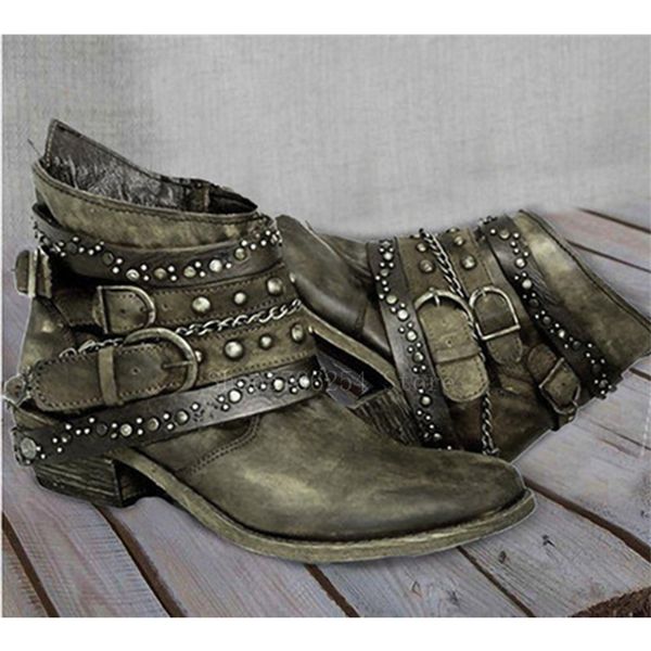 Chaussures rétro médiévales Men Pu Leather Rivet Chaussures Carnaval Cosplay Viking Pirate Bot Boot Steampunk Gothic Warrior Accessoire