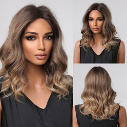 Pelucas de color marrón medio Ombre para mujeres Peluca rizada afroamericana Parte media Cabello sintético Color natural Cabello Wigfactory direct