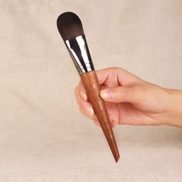 BROSSE DE FOND DE TEINT MOYENNE 106 Crème plate à usage quotidien Fond de teint liquide Maquillage Cosmétiques Outil de pinceau de beauté