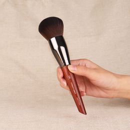 BROCHA DE Maquillaje EN POLVO MEDIANO 126 - Bronceador en forma de cúpula suave Cosméticos de belleza Cepillo Mezclador Herramientas