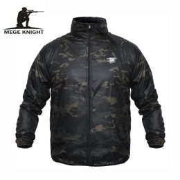 Mege Marque Vêtements Été Tactique Militaire Camouflage Ultra Léger Veste De Peau Rash Guards US Army Casual Plus Taille 4XL 211110