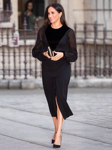 Meghan Markle Princesse Femmes Robe Velours Robe De Soirée Sheer Manches Longues Robes Noires Avec Ceinture