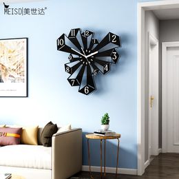 MEISD Diseño moderno Reloj grande Reloj creativo Arte de la pared Dibujar Cuarzo Relojes negros silenciosos Colgante Horloge Decoración para el hogar Envío gratis 201118