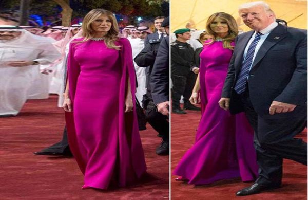 Melania Trump Mismo vestido de noche Arabia Saudita Elegante respetuoso 039 Tour Tour Tour Longitud de piso Vestido formal con envoltura larga13777698