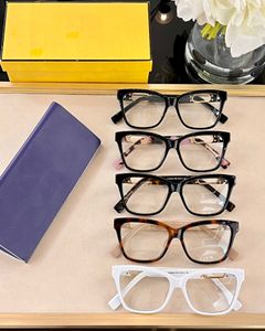 Montures de lunettes pour hommes et femmes Monture de lunettes Lentille claire Hommes Femmes 50025 Dernière boîte aléatoire
