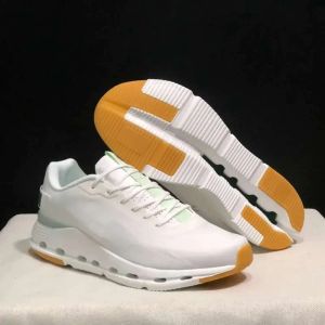 Heren en dames outdoor training sportschoenen vrije tijd wandelschoenen witte parels x3 tennisschoenen ijzer hooi zwart neon roos.