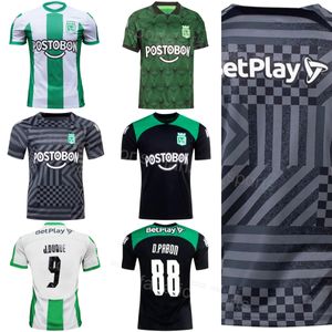 Hommes Atletico Nacional Club Team 20 BANGURTO Soccer Jerseys 10 BARRERA 6 ROMAIN 88 PABON 21 ANGEL 18 GOEZ Kits de chemise de football Uniforme 23/24 Respirant Faire de haute qualité