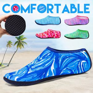 Hommes Plage Aqua Chaussettes Femmes Enfant Natation Sport Nautique Pieds Nus Sneaker Gym Yoga Fitness Danse Natation Surf Plongée Snorkeling Chaussures RL163