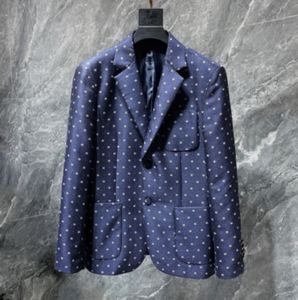 Hombres Blazer Chaqueta Italia Diseñador Calidad Ropa de algodón Moda Casual Manga larga Fiesta Boda Negocios Hombres Blazers Trajes