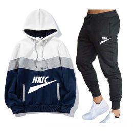 Hommes Marque LOGO Survêtement Casual Ensemble Mâle Joggers Vêtements De Sport À Capuche Vestes Pantalons 2 Pièces Ensembles Splice Course Costume De Sport Plus La Taille S-3XL