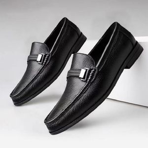 Zapatos de cuero sin cordones informales de negocios para hombre, mocasines informales de estilo británico, vestido de fiesta a la moda para hombre, zapatos de lujo, zapatos cómodos para conducir 10A48