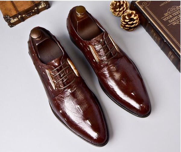 Vestido de hombre de gran tamaño Asuntos de negocios Zapatos de cuero genuino Ventilación Inglaterra Caballero Zapato masculino afilado da51