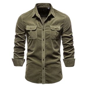 Camisas casuales de pana para hombres Camisa de algodón de manga larga con un solo pecho Slim Autumn