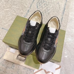 Chaussures décontractées pour hommes Chaussures de sports de plate-forme noire