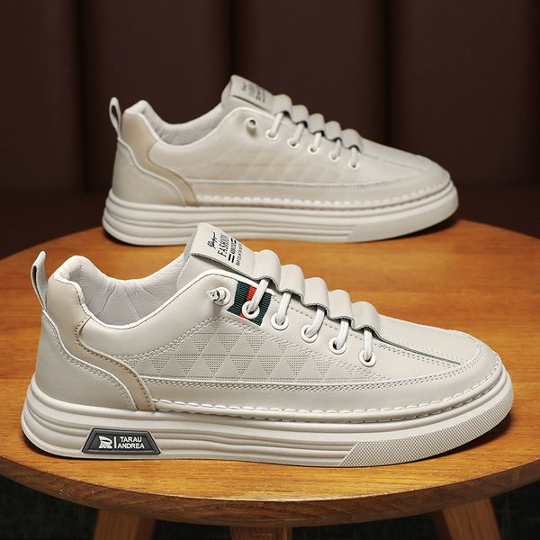 Chaussures décontractées Sneakers blancs respirants mode conduisant des chaussures de tennis à pied pour hommes de randonnée de créateur masculin noir extérieur sport à lacets baskets