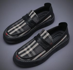 Heren casual schoenen Luxe merk Casual instapper Formele loafers Heren zwarte mannelijke rijschoenen