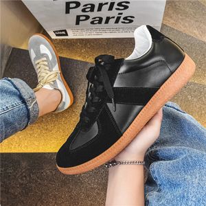 Men Casual schoenen Suede Leathers Lage tops Sneakers Fashion Outdoor schoeisel Walking Flat Shoes Heren Comfort Walking Sport Trainers Maat 36-44