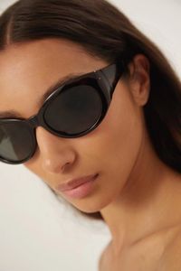 Lunettes de soleil rétro de marque classique pour femmes Bands de luxe Bands de lunettes de coiffure Cat Oeil Cramers Designers Sun Glasses Femme