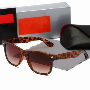 Men Classic Brand Retro Women Rays Classic zonnebrillen Verboden luxe ontwerper Eyewear Metal Frame Designers Banden Sun Glasses Woman 140-1