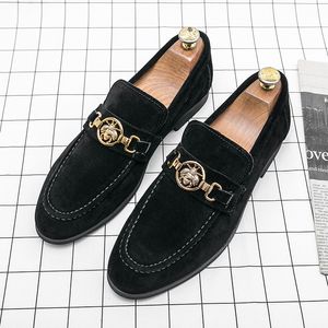 Men Classic Shoes Loafers Solid Color Faux Suede Small Flying Insect Metal Decoration Fashion Business Casual Wedding PA 9630