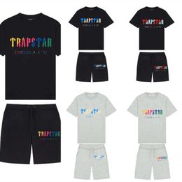 Hommes Vêtements Designer Survêtement Lettres Imprimé Sportswear 2023 Été Coton Mélange Tenues Mode À Manches Courtes T-shirt Shorts Costume De Jogging