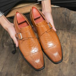 Mannen kleur solide mode monnik schoenen slang patroon pu ing puted retro side buckle classic business casual bruiloft dagelijks 83 wedd
