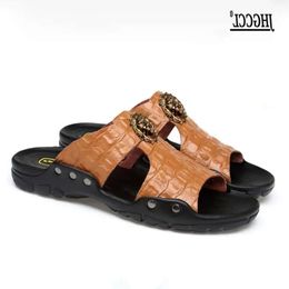 hombres zapatillas de piel de vaca chinelos toboganes chanclas de playa sandalias hechas de alta calidad sandalias playa hombre luxe marque a4b7 s