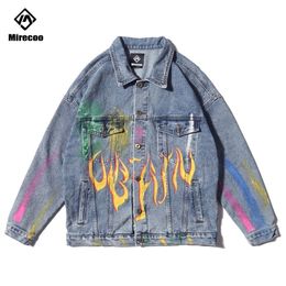 Hommes Denim Jacket Rainbow Graffiti Feu Flamme Imprimer Mens Cowboy Veste Simple Poitrine Hip Hop Mâle Vestes et Manteaux Streetwear T200502