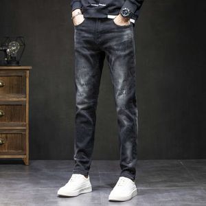 Mannen denim broek slim fit stretch gedrukte letters hiphop streetwear nieuwe jeans kpop mode s broek hoge kwaliteit