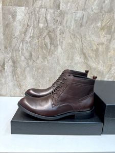 Botas de tobillo de diseñador para hombre Botas medias de cuero genuino Moda para hombre Zapatos de vestir con correas con cordones Marca masculina Botas Martin al aire libre Tamaño 38-45