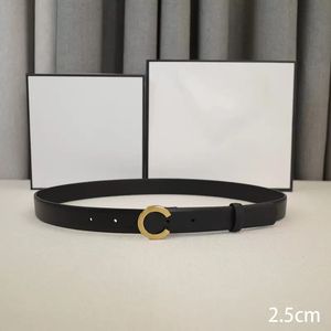 Men Designer Belts Fashion Cowskin Leather Tailleband voor heren damesbreedte 3,0 cm letter c Gladde gesp gold Gold Silver Ceintures Cintura