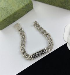 Chaînes de mode de mode de créateur pour hommes Bracelets larges de femme en acier inoxydable argenté avec lettre bracciale uomo homme bijoux chaîne de mains 2803734