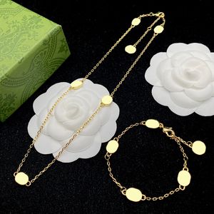 Men Designer Gold Bracelet kettingen sieraden set modebrief gouden armbanden voor dames luxe retro g ketting armband 2210172d