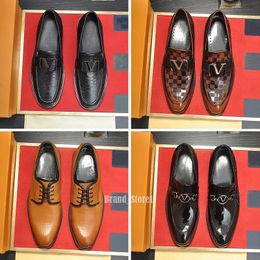 Men Designer Loafers schoenen Luxe Italiaanse klassiekers Gold Moccasins kledingschoenen Black Wit Echt lederen kantoor Wedding Walk Drive Schoenen Maat 38-45
