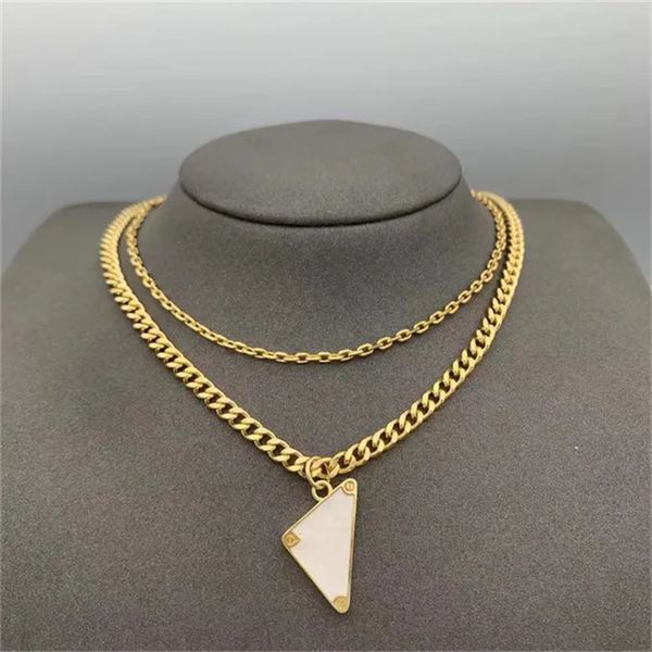 Hommes Designer Collier Bijoux de luxe Collier en or Femmes Double Deck Chaîne en argent Bijoux Fête d'anniversaire Charme Colliers Pendentifs Triangle inversé