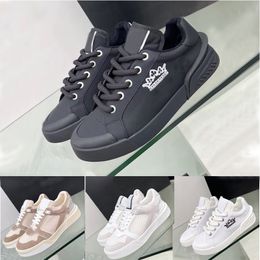 Chaussures de chaussures de concepteur Men Nouvelles chaussures pour femmes chaussures en cuir lacet-up pour hommes sneaker dame plate-forme randonnée entraîneurs épais semets gymnase de gymnase taille 35-45 US4-US11 avec boîte