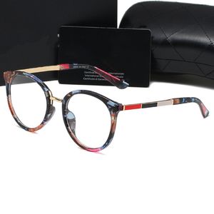 Heren designer zonnebril Dames zonnebril Leesbril Dagelijks dragen van klassieke en veelzijdige stijl Unisex Travel Tour-bril Lunette Designer-bril