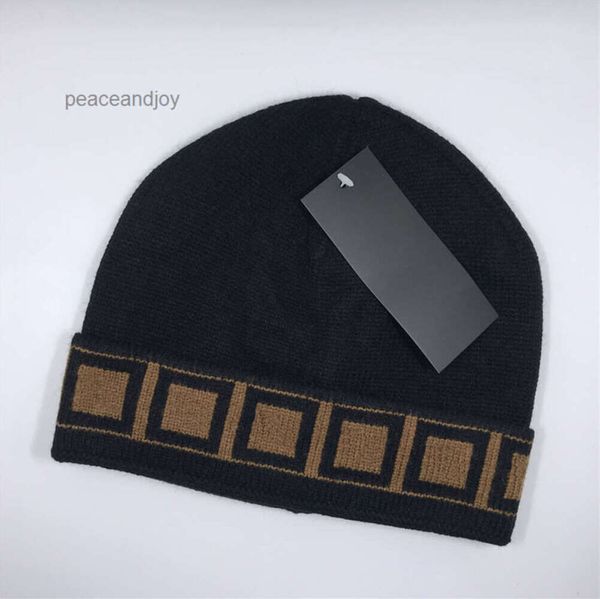 Diseñador de hombres Gorro de invierno Mujeres Gorros de calavera Gorro Gorros de esquí Máscara Snapback Algodón para hombre Unisex Cashmere patchwork Letras Gorros casuales de lujo al aire libre 123