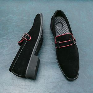 Mannen elegante loafers schoenen solide kleur faux suède vierkant teen riem gesp mode zakelijk casual trouwfeest dagelijkse advertentie