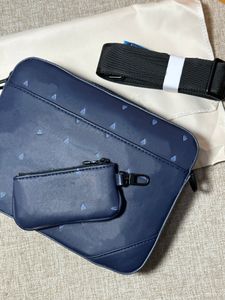 hommes Embossing cross body bag messengers piece set in Luxury Designer Bags fashion messenger bags sac à main sacs à main porte-monnaie porte-monnaie portefeuilles