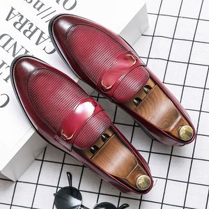 Men Fashion Shoes Loafers Pointed Toe Pu Texture ing Metal Buckle Slip-on Business Casual Wedding Party Dagelijks veelzijdige 7ccc Wedd