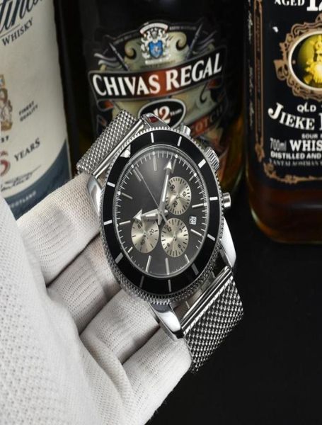 Hommes Fashion Montre à bracelet Luxury Watch Leather Navitimer Sports Diving Chronograph 42 mm Strap en acier automatique7515270
