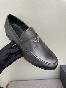Hommes plat noir doré formel Patchwork chaussure en cuir véritable chaussures hommes décontractées pour homme chaussures habillées de créateur 2023 nouveau Zapatos Hombre
