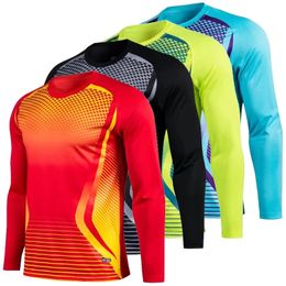 Heren Voetbalshirts 2223 Lange mouwen Gradiënt Keeper Uniformen Sport Training Ademende Top Voetbal Borstkussen Lente 240321