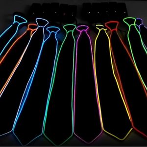 Hommes Glowing Tie LED Cravate Néon Lumineux Party Night Haloween Noël Glowing Neck Tie Décor Light Up Décoration DJ Bar Club 240223